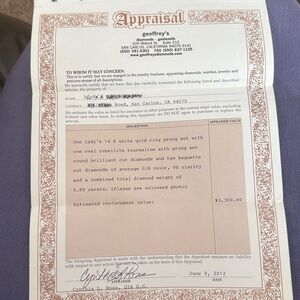 Geoffrey’s Jewelers in San Carlos created this ring